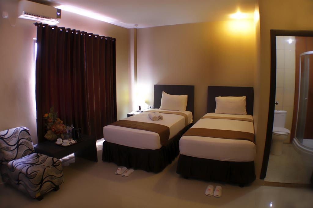 Grand Duta Hotel Palu Exterior foto