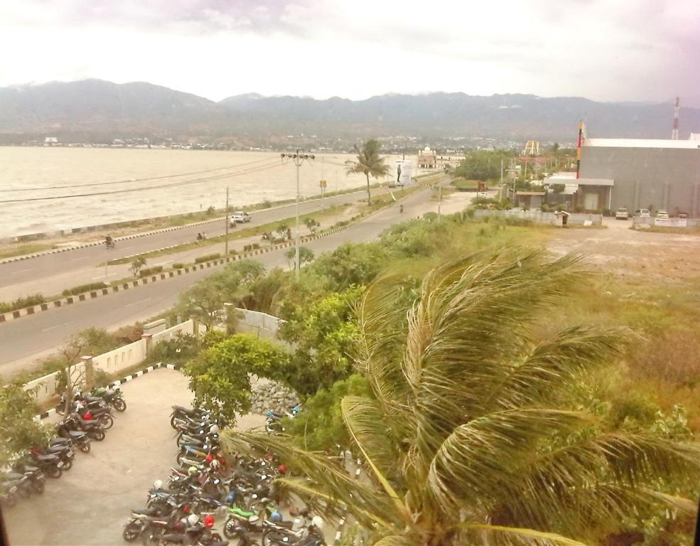 Grand Duta Hotel Palu Exterior foto